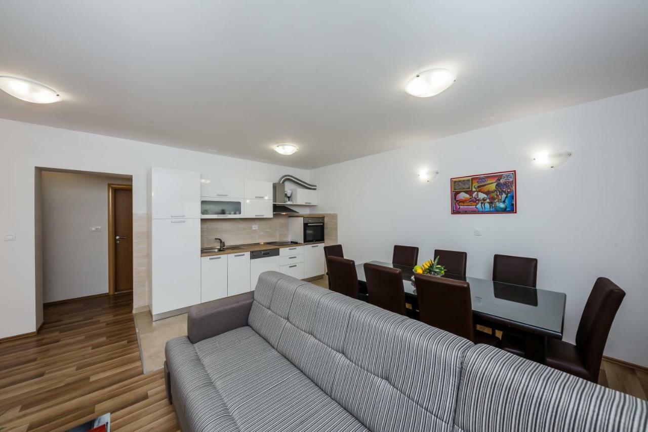 Apartments Selak Split Exterior foto